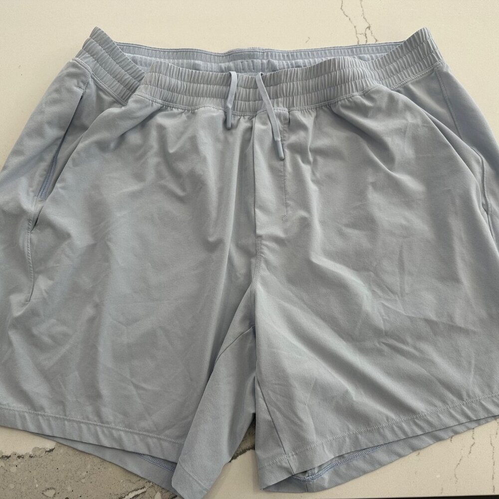 Lululemon Pace Breaker Linerless 7"